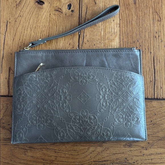 Hobo International Noa Embossed Clutch Wristlet Gray Tooled Leather - Picture 9 of 9